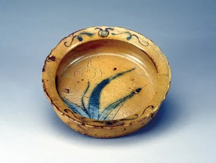 黄瀬戸縁鉢　加藤唐九郎